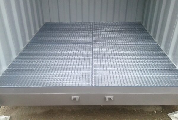 2-73.jpg 10Ft X 8Ft Open Mesh Floor Bunded Store