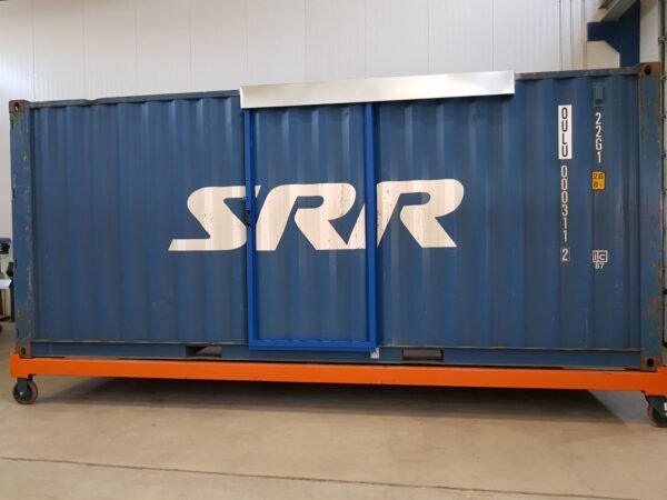 4-1.jpeg 20ft Hi Cube Container (9′ 6″ high) suitable for IBC storage Sliding Door